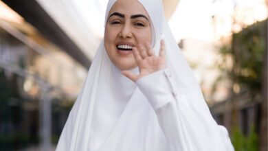 Sana Khan embarks on Haj today, seeks forgiveness from all